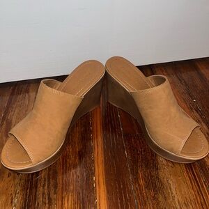 Tan wedges